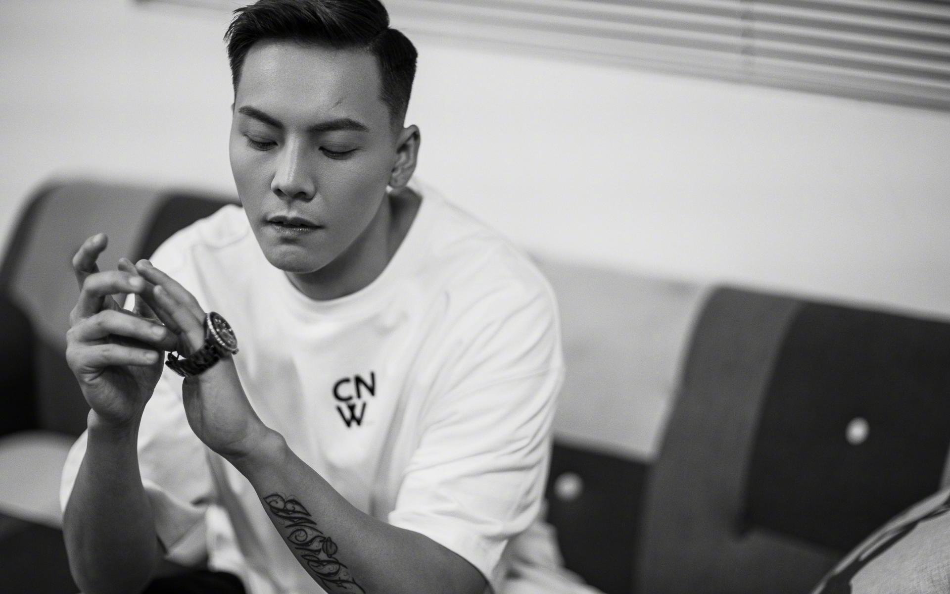 开云首页登录-塞内加尔队中场卡瓦尼在巴黎奥运会上展现出强大的进攻组织能力